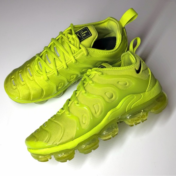 Nike Air Women’s VaporMax Plus Tennis Ball Athletic Sneakers Size- 8 - Picture 1 of 9